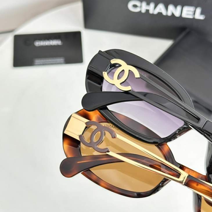 Picture of Chanel Sunglasses _SKUfw77620325fw
